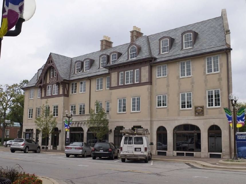 430 Park Avenue, Highland Park, IL 60035
